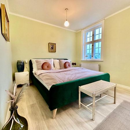 Bed and Breakfast Hirtshals Gamle Station Exterior foto